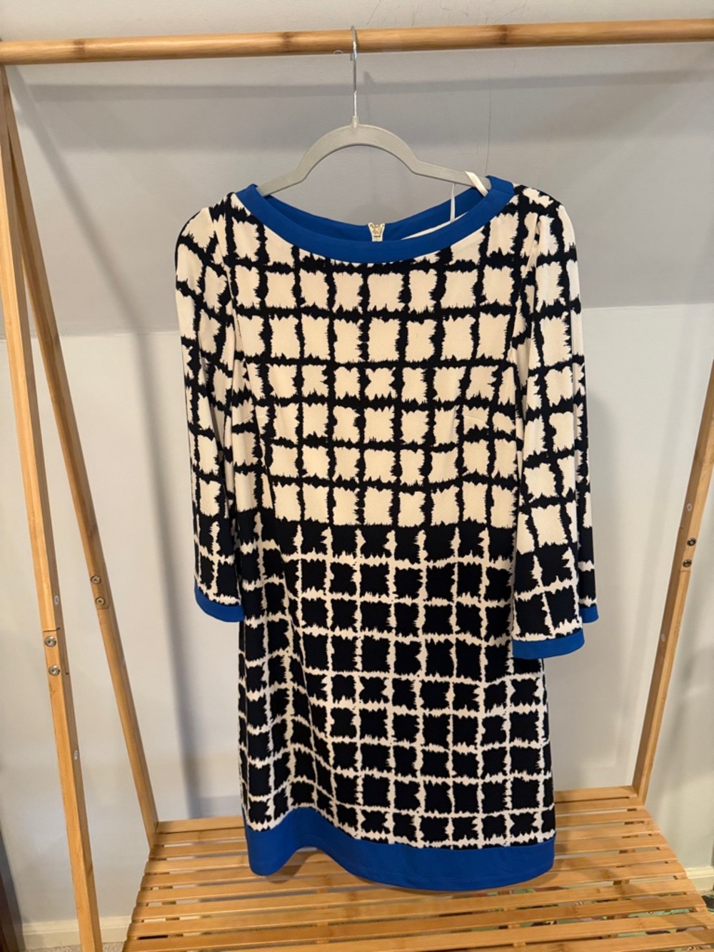 Eliza J long sleeved dress